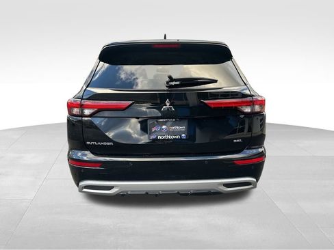 Used 2022 Mitsubishi Outlander SEL image 6