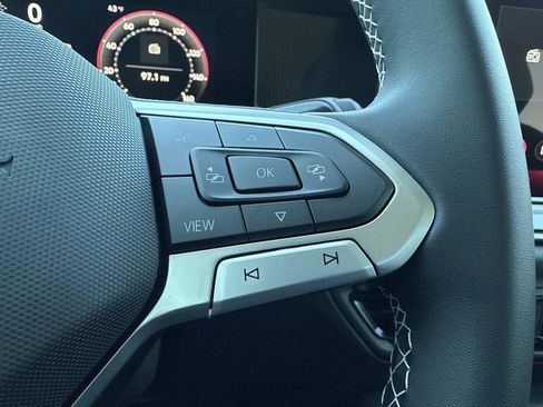 New 2026 Volkswagen Tiguan SE image 21