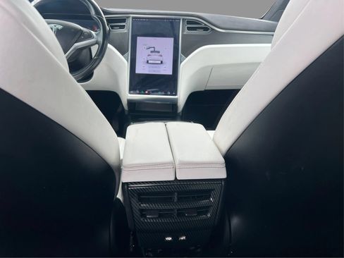 Used 2017 Tesla Model X 90D AWD/4WD image 21