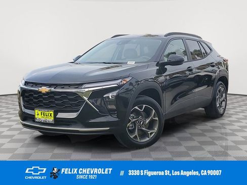 New 2026 Chevrolet Trax LT image 1