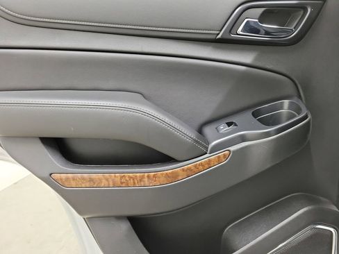 Used 2020 Chevrolet Tahoe Premier image 17