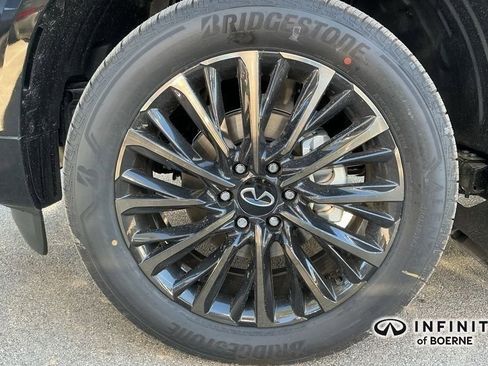 New 2026 INFINITI QX80 Autograph AWD/4WD image 8