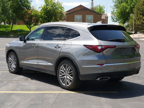 Used 2022 Acura MDX SH-AWD w/ Advance Package image 4