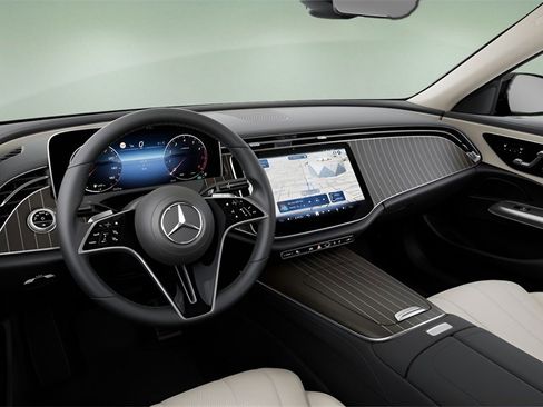 Used 2025 Mercedes-Benz E 350 Sedan image 38