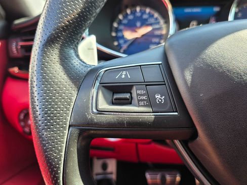 Used 2017 Maserati Quattroporte S GranSport image 34