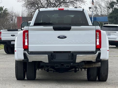 Certified 2024 Ford F350 XLT image 5