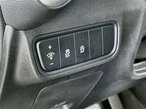 Used 2023 Kia Soul LX w/ Option Group 015 FWD image 17