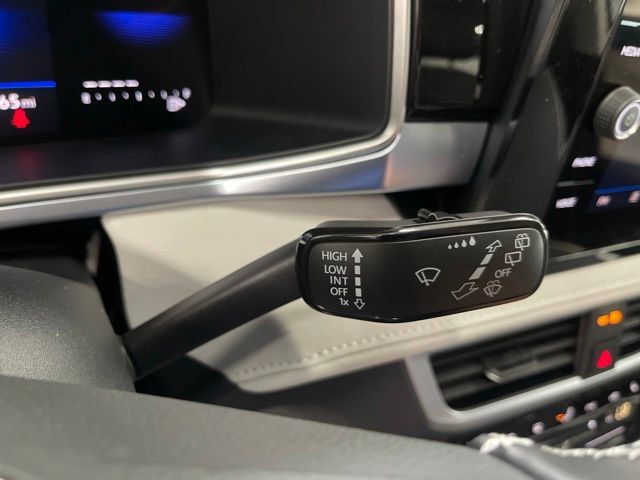 New 2027 Volkswagen Taos SE AWD/4WD image 18