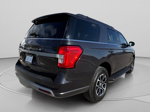 Used 2024 Ford Expedition XLT AWD/4WD image 5