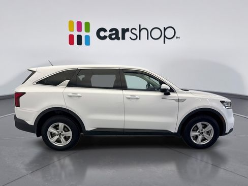 Used 2023 Kia Sorento LX AWD/4WD image 6
