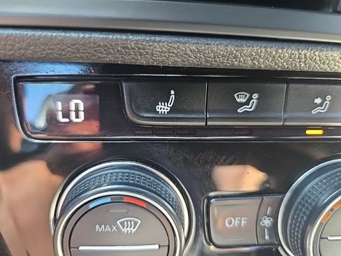 Used 2020 Volkswagen Jetta R-Line FWD image 18