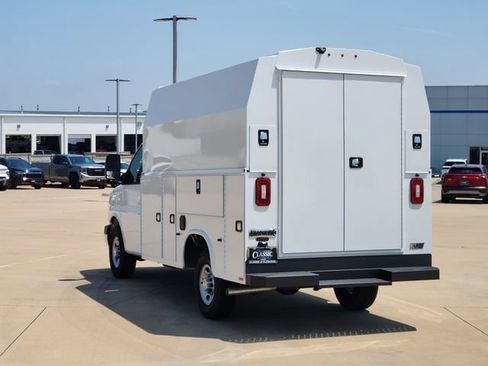 New 2025 Chevrolet Express 3500 w/ Power Convenience Package RWD image 6