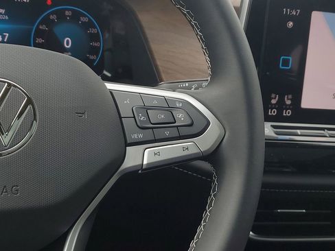 New 2026 Volkswagen Atlas SE FWD image 26