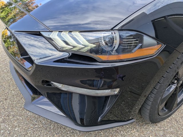 Used 2022 Ford Mustang GT Premium w/ Equipment Group 401A RWD image 9