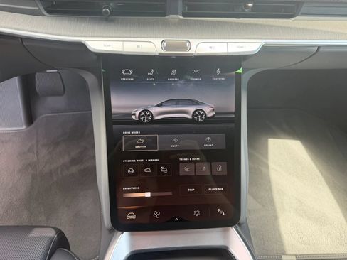 Used 2024 Lucid Air Touring AWD/4WD image 21