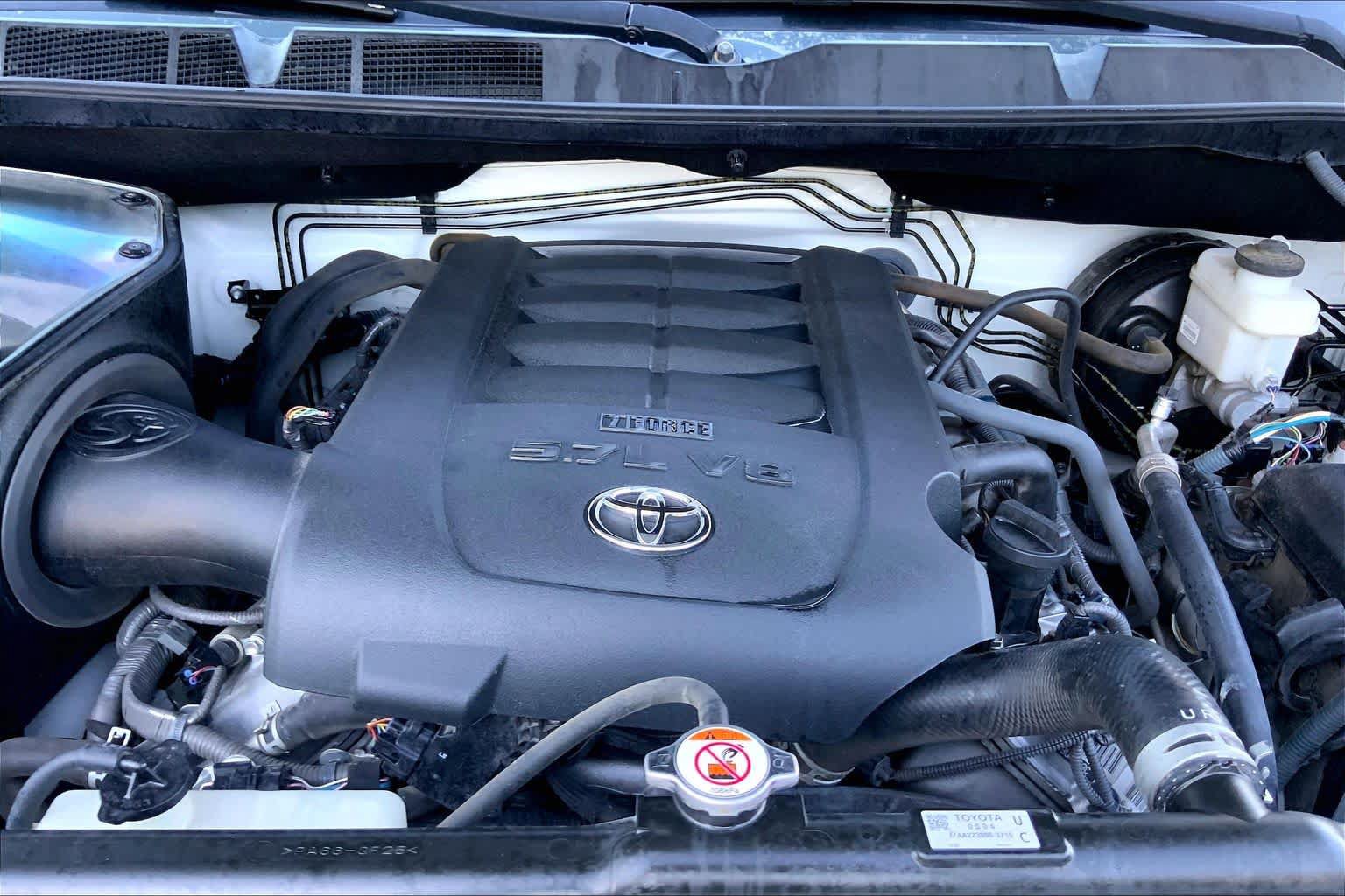 Used 2018 Toyota Tundra SR5 w/ TRD Sport Package AWD/4WD image 32