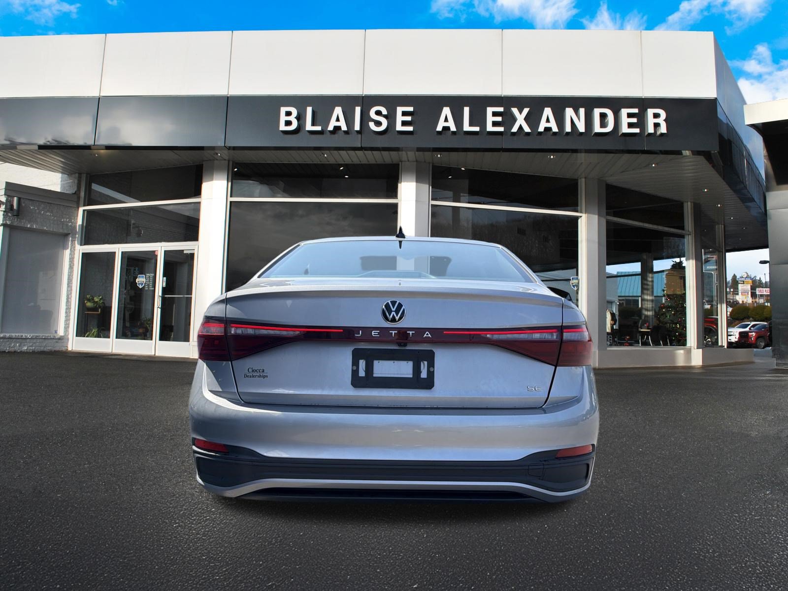 Used 2025 Volkswagen Jetta SE FWD image 4