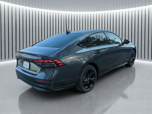 Used 2025 Honda Accord SE image 3