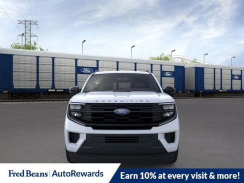 New 2026 Ford Expedition Active image 7
