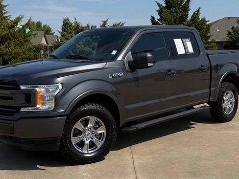 Used 2019 Ford F150 XLT w/ Equipment Group 302A Luxury AWD/4WD image 2