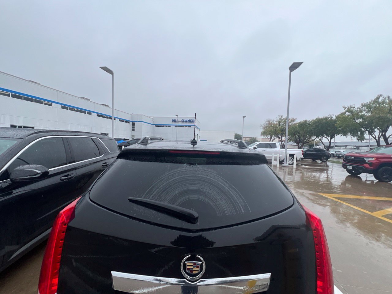 Used 2015 Cadillac SRX Luxury w/ Driver Awareness Package FWD image 6