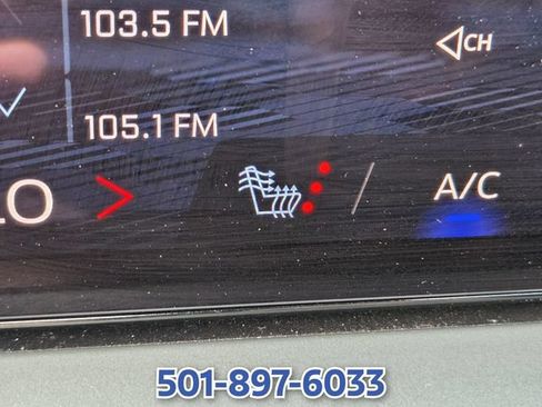 Used 2024 Chevrolet Traverse LT FWD image 20
