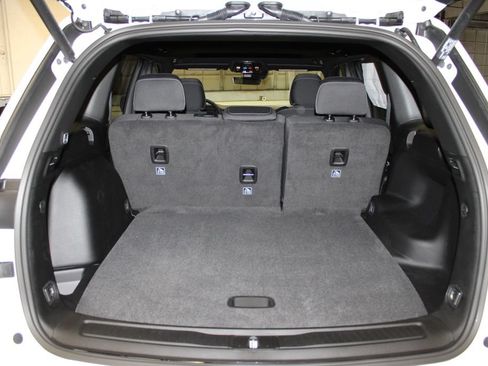 New 2026 Jeep Grand Cherokee Laredo X AWD/4WD image 36