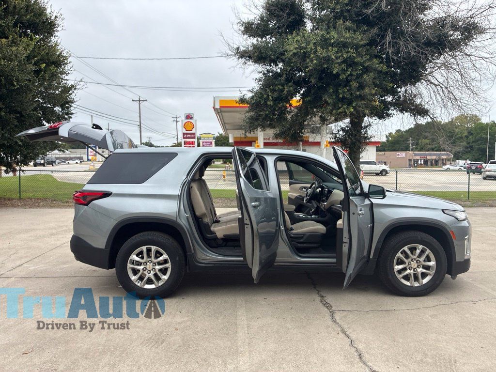 Used 2024 Chevrolet Traverse LS w/ Safety Package FWD image 19