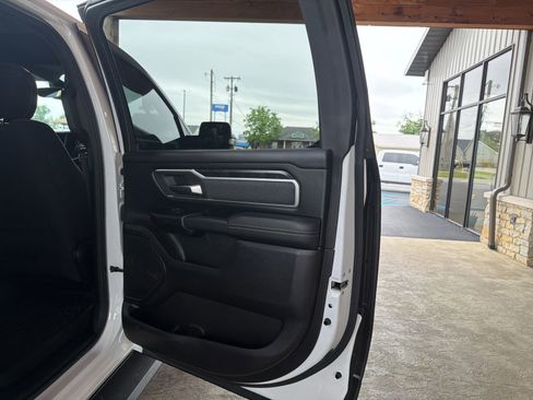 Used 2020 RAM 1500 Big Horn AWD/4WD image 5