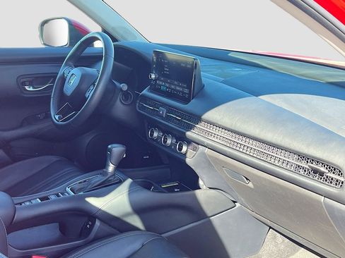 Used 2024 Honda HR-V EX-L image 29