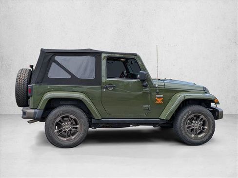 Used 2016 Jeep Wrangler Sahara AWD/4WD image 4