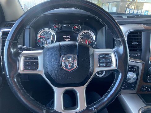 Used 2017 RAM 1500 Laramie image 24