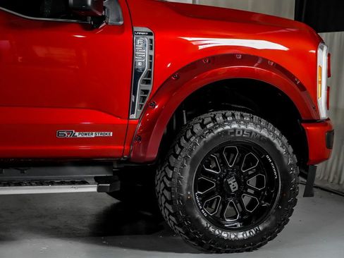 Used 2023 Ford F250 Lariat w/ Chrome Package AWD/4WD image 8