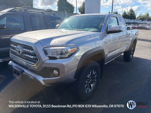 Used 2016 Toyota Tacoma TRD Off-Road w/ Premium & Technology Package image 1