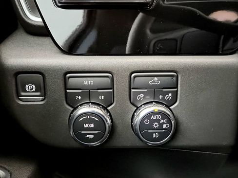 Used 2025 GMC Sierra 1500 Elevation AWD/4WD image 33