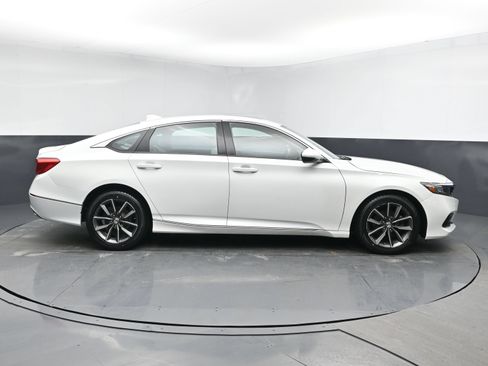 Used 2021 Honda Accord EX-L image 3
