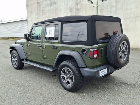 Used 2022 Jeep Wrangler Unlimited Sport AWD/4WD image 7
