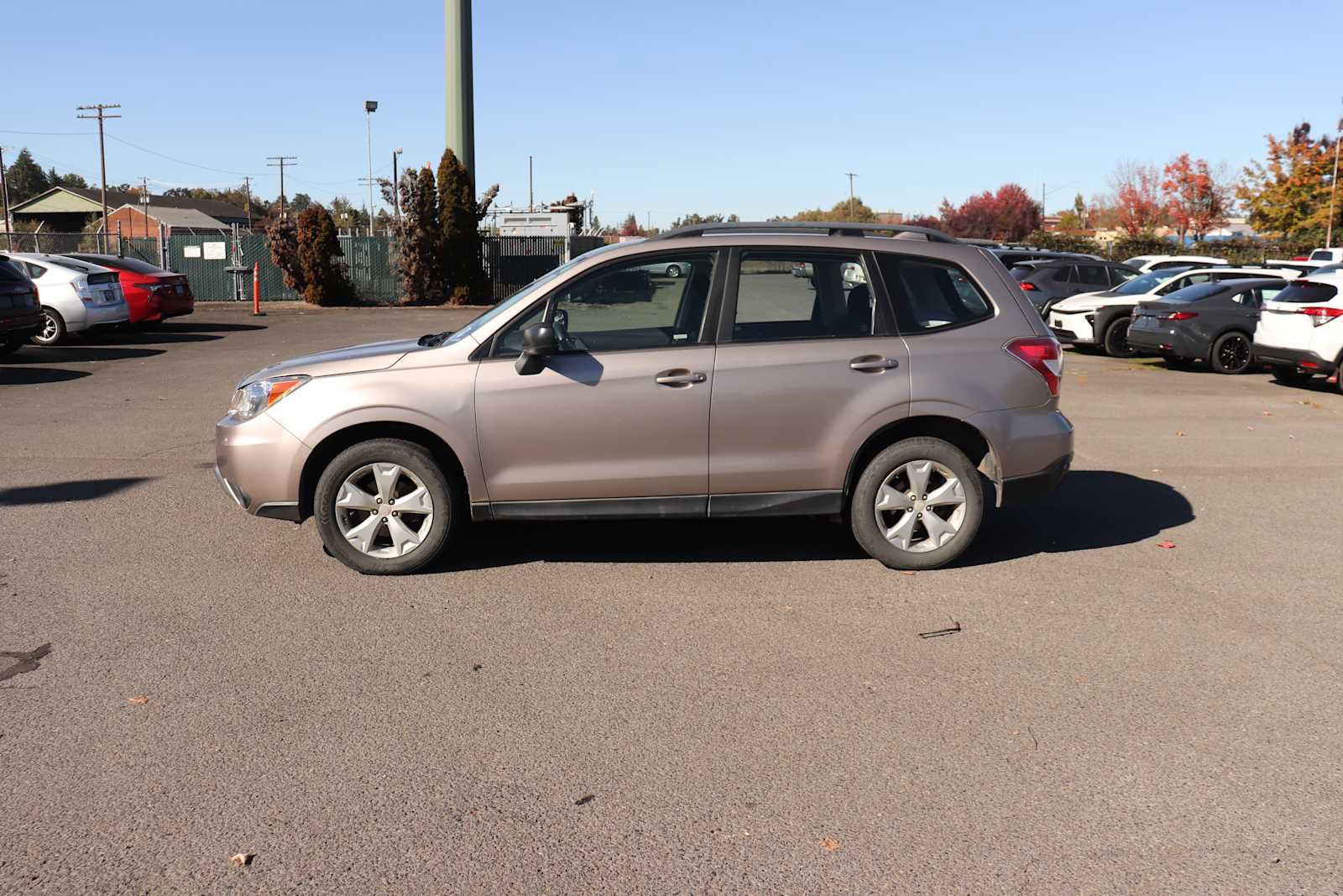 Used 2016 Subaru Forester 2.5i w/ Alloy Wheel Package AWD/4WD image 8