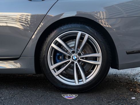 Used 2020 BMW 750i xDrive xDrive M SPORT LINE w/ Autobahn Package image 12