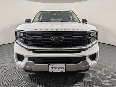Certified 2025 Ford Expedition Max Platinum AWD/4WD image 3