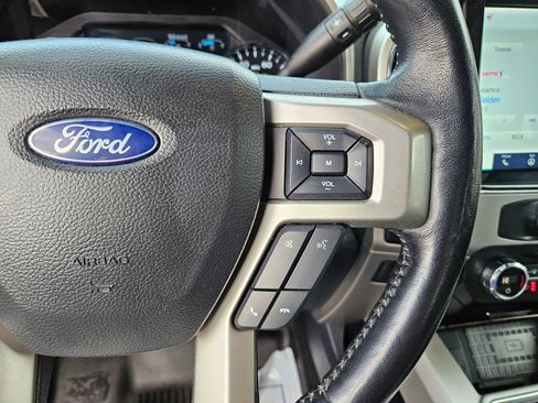 Certified 2022 Ford F250 Lariat w/ Lariat Ultimate Package image 11