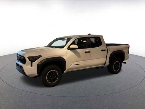 Used 2025 Toyota Tacoma TRD Off-Road image 8