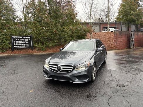 Used 2016 Mercedes-Benz E 350 Sedan image 2