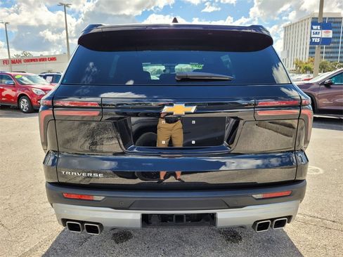 Certified 2025 Chevrolet Traverse LT image 6