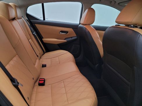 Used 2021 Nissan Sentra SV w/ SV Premium Package FWD image 19