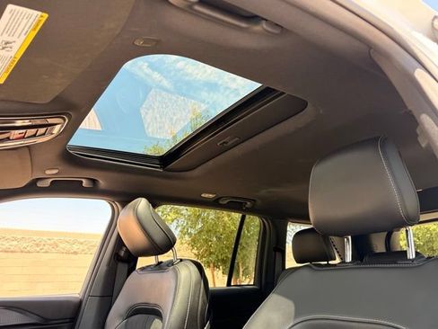 Certified 2025 Jeep Grand Cherokee Altitude RWD image 10