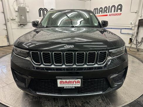 Certified 2023 Jeep Grand Cherokee Laredo image 9