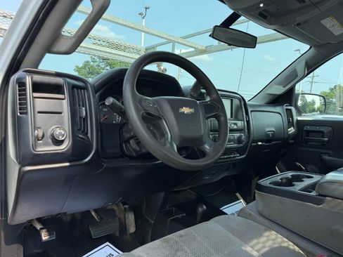 Used 2017 Chevrolet Silverado 2500 W/T AWD/4WD image 14