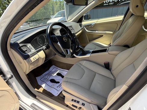 Used 2015 Volvo V60 T5 Premier AWD/4WD image 9
