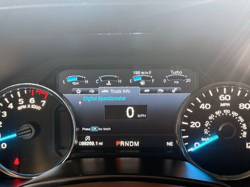 Used 2018 Ford F150 Lariat w/ Equipment Group 502A Luxury image 31